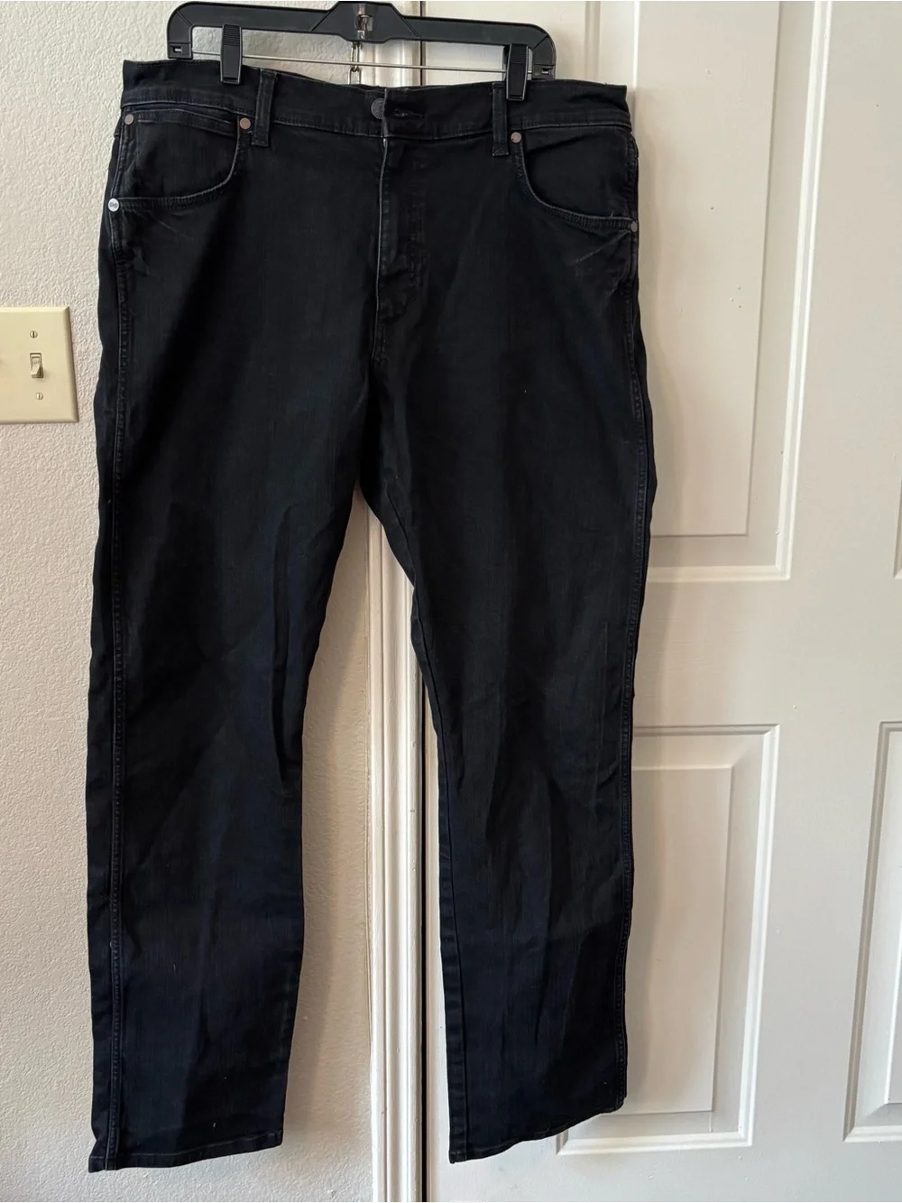 Wrangler Retro Slim Straight Black Jeans Size 38x34